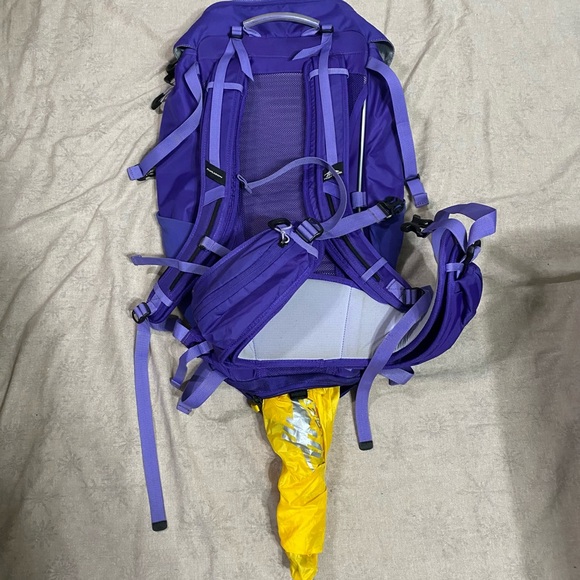 High Sierra Karadon 30 L backpack